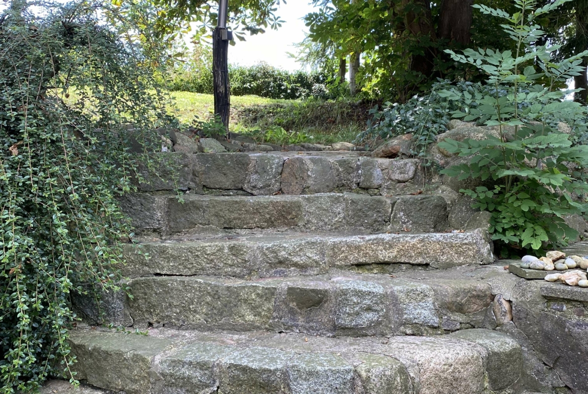 Steintreppe_Garten