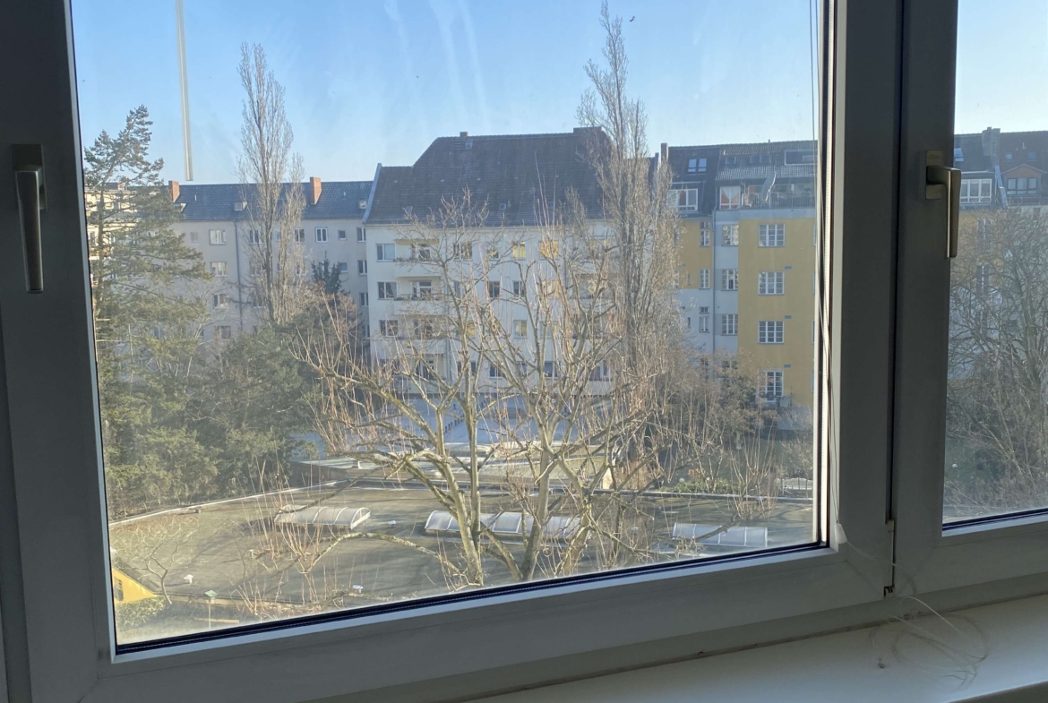 Marathonallee_Fenster_nahe